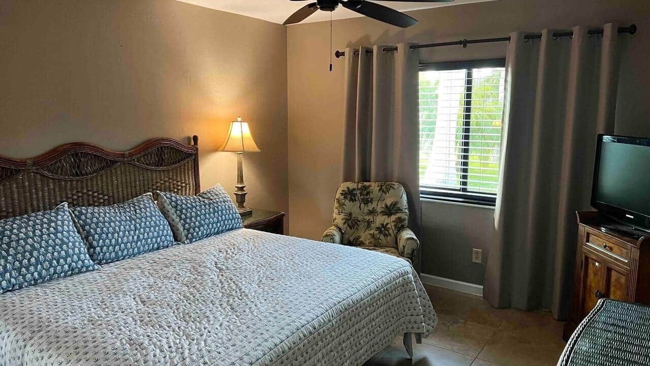 Photo of Bedroom in Caloosahatchee