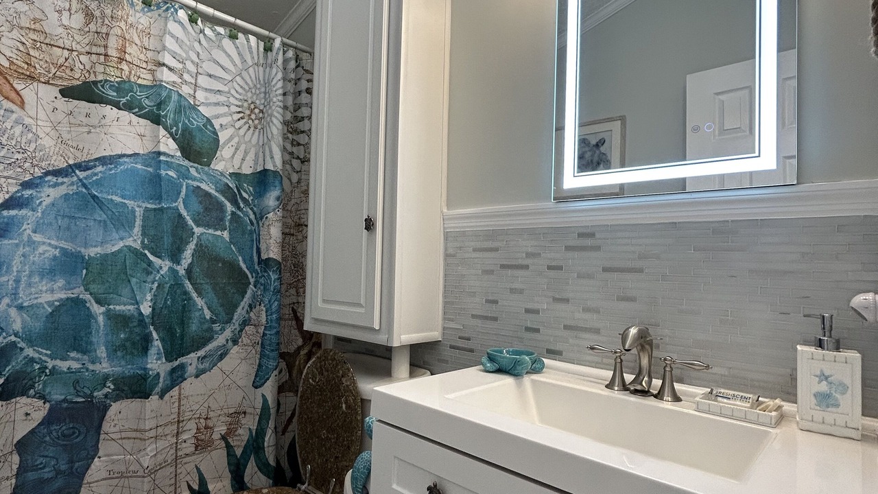 Photo of Bathroom in Suwannee