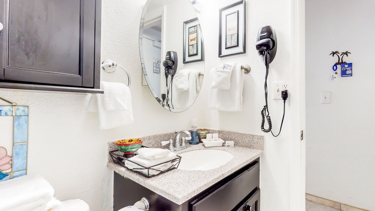 Photo of Bathroom in Lenox Park