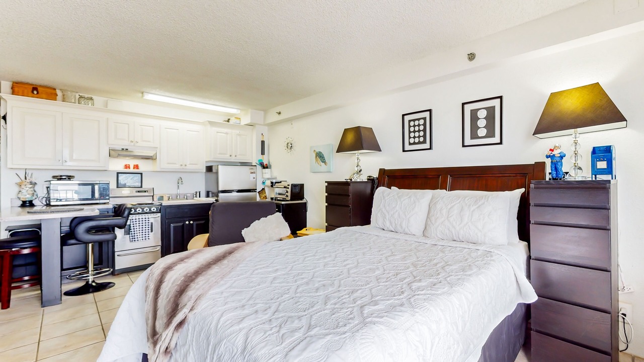 Photo of Bedroom in Lenox Park