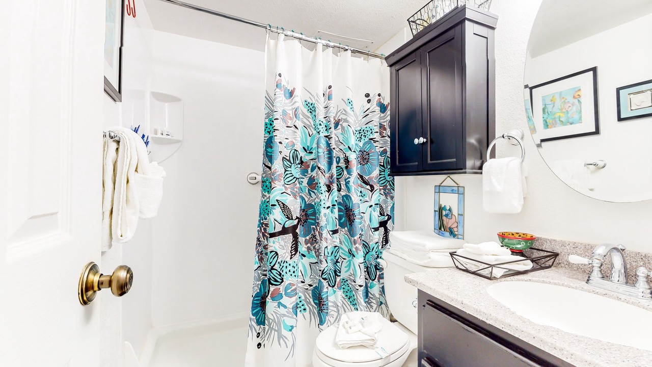 Photo of Bathroom in Lenox Park