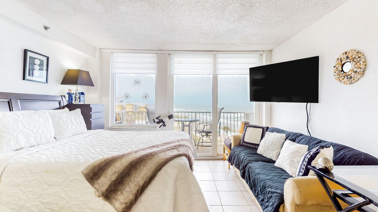 Photo of Bedroom in Lenox Park