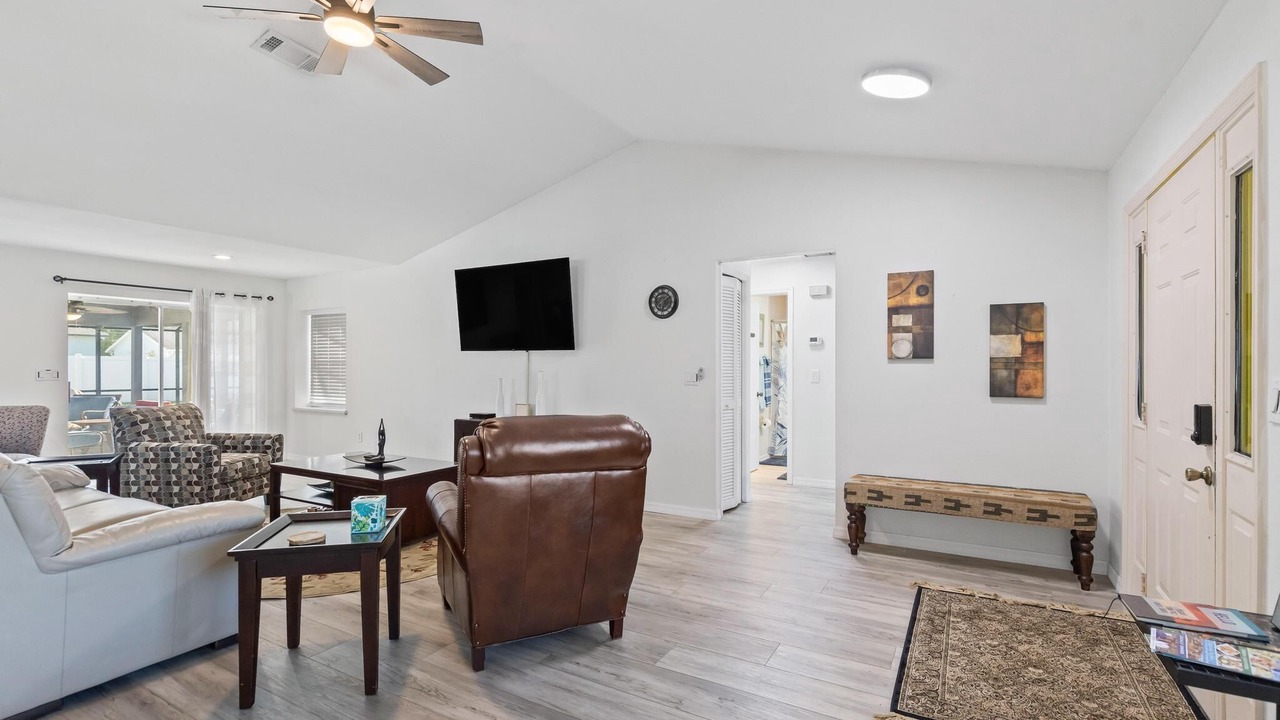 Photo of Livingroom in Indian Trails