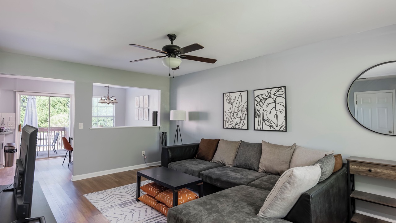 Photo of Livingroom in Huntcliff