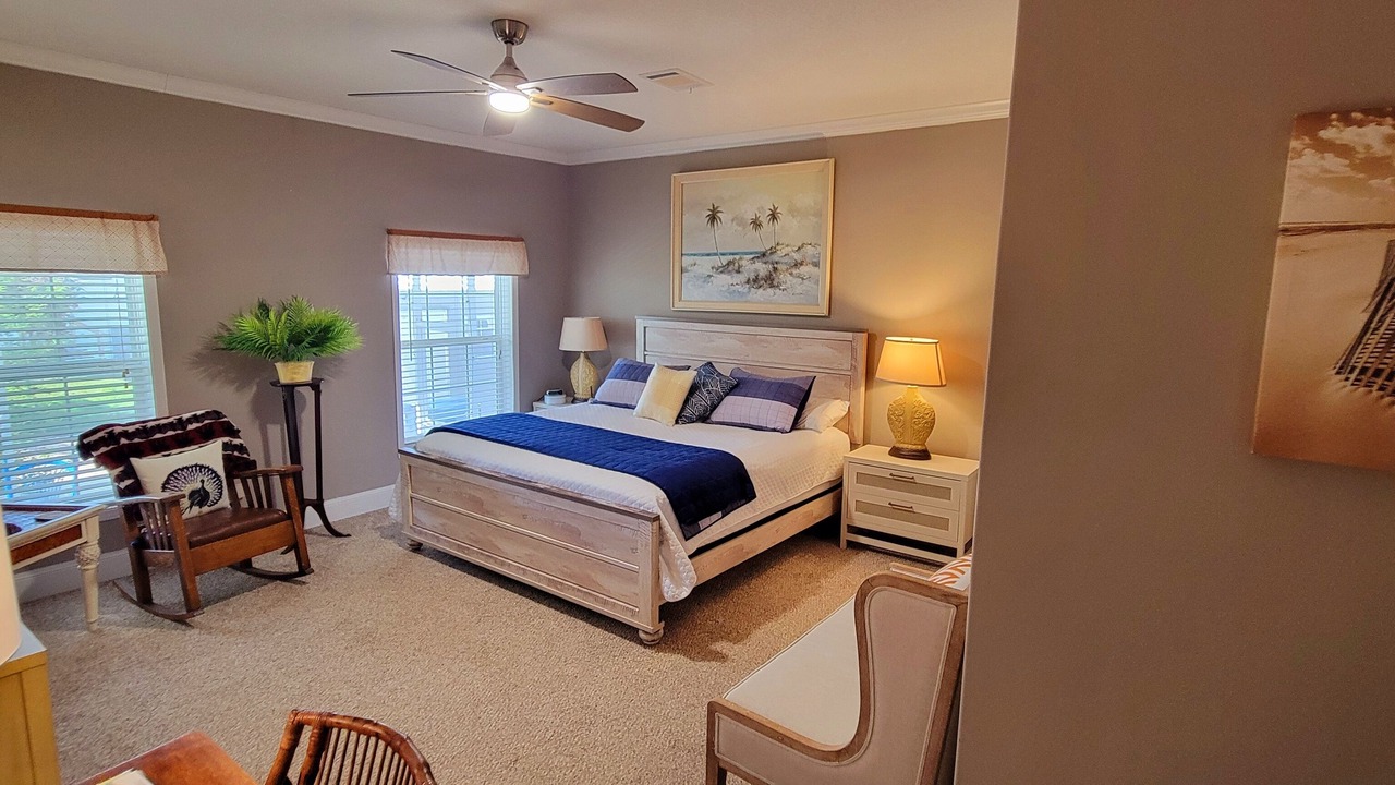 Photo of Bedroom in Edgewater