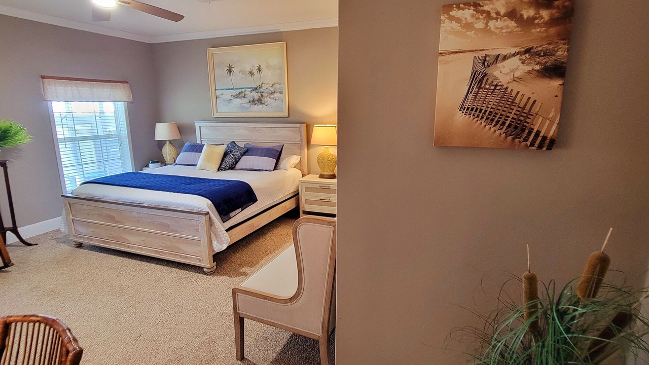 Photo of Bedroom in Edgewater