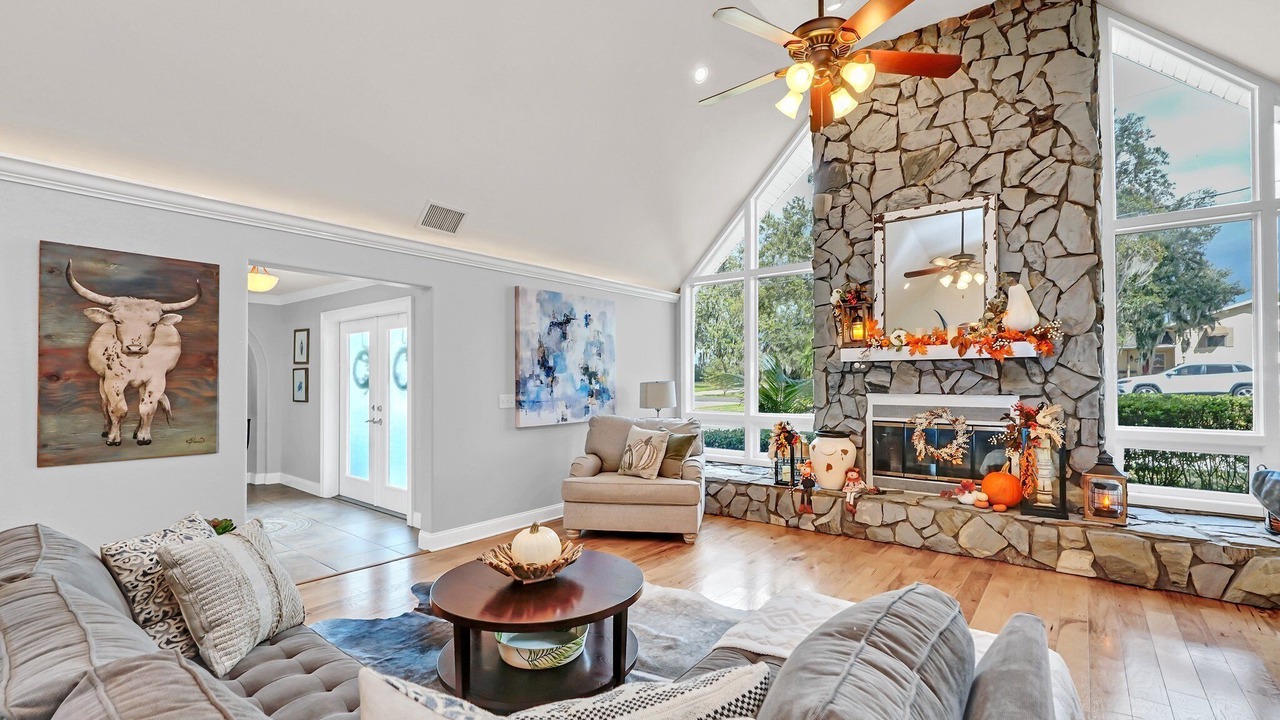 Photo of Livingroom in Auburndale