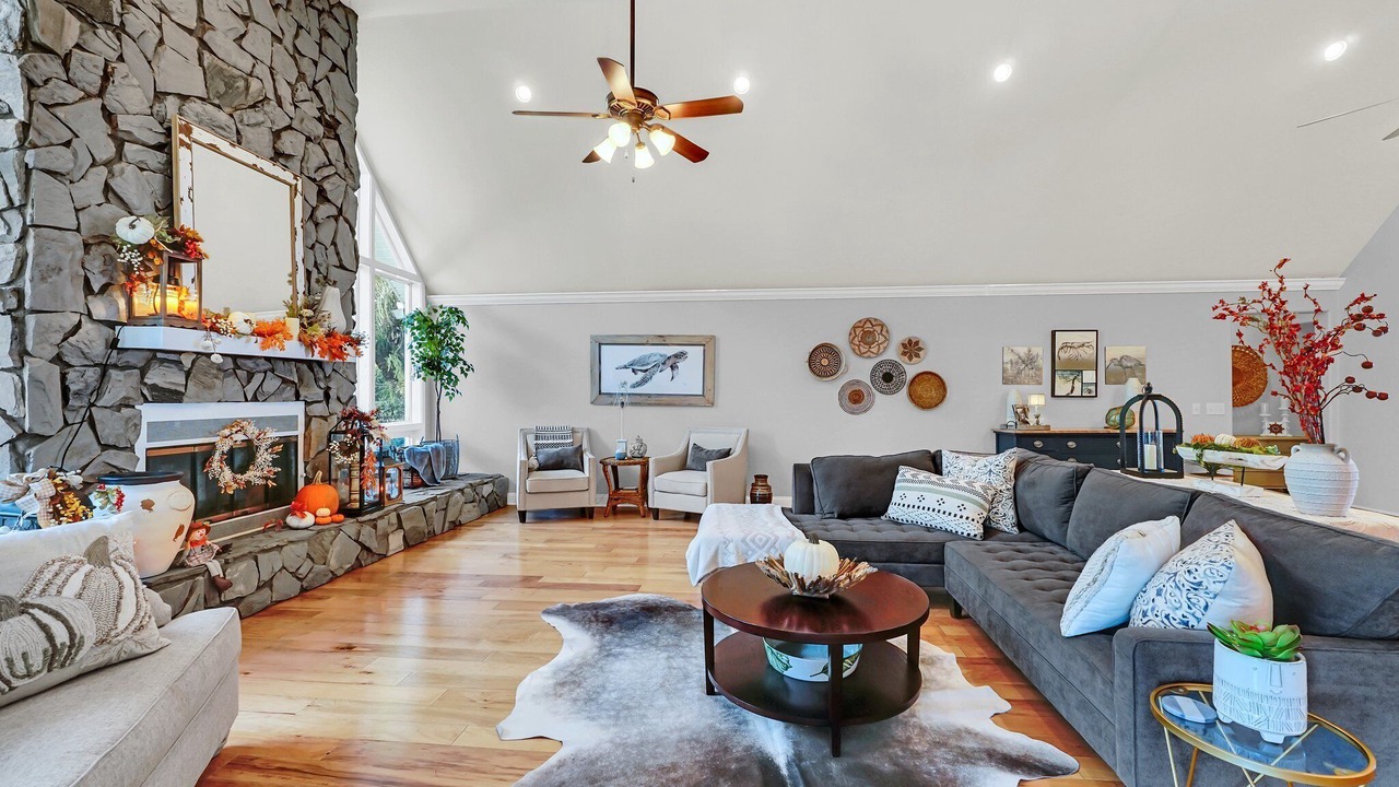 Photo of Livingroom in Auburndale