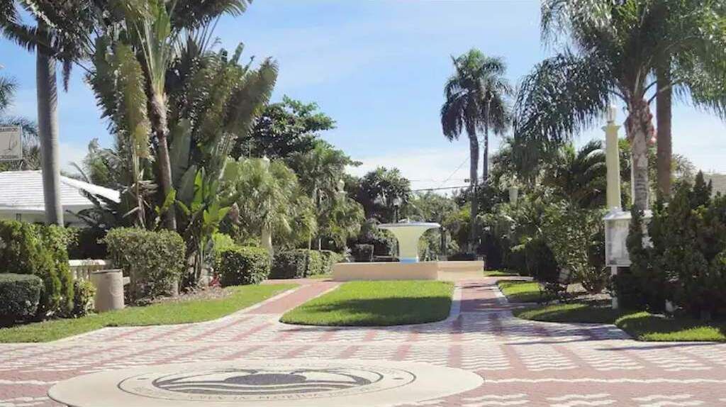 Photo of Outdoor in Palm Beach Shores