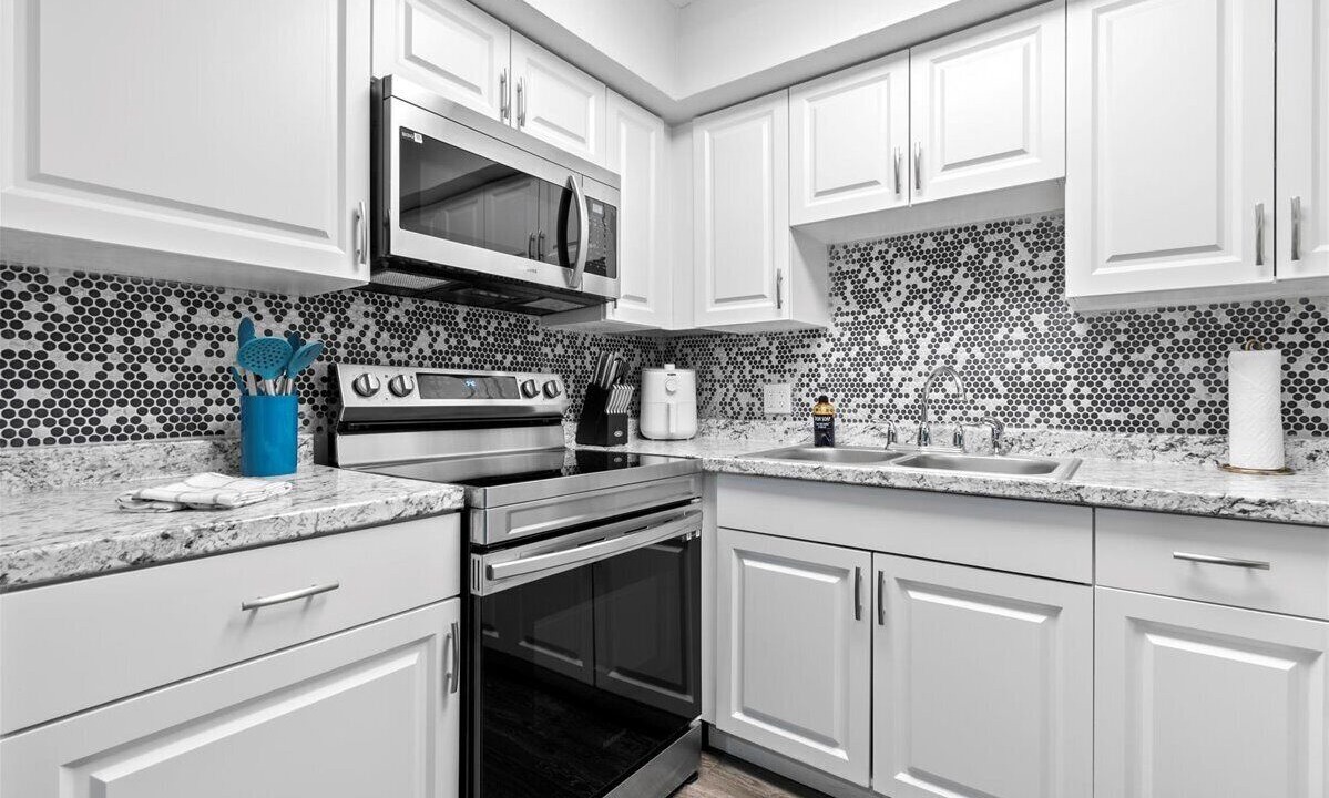 Photo of Kitchen in Lake Worth Corridor