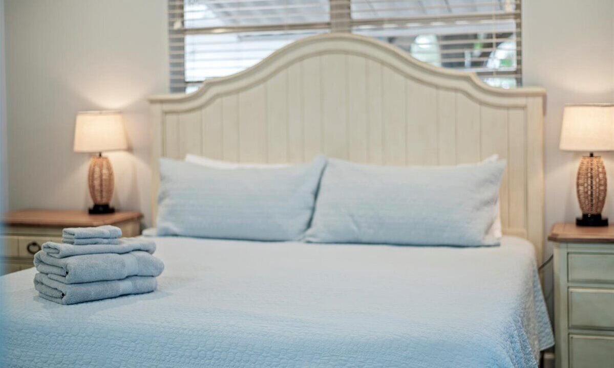 Photo of Bedroom in Lake Worth Corridor