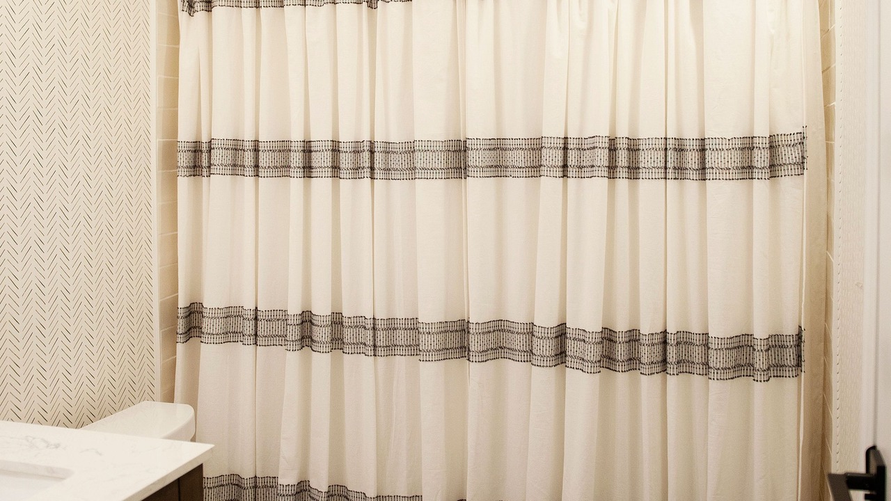 Photo of Bathroom in Lake Magdalene