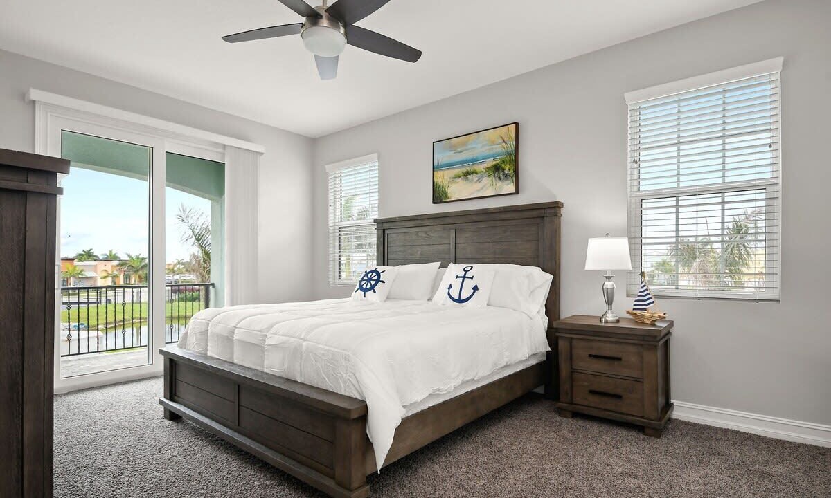 Photo of Bedroom in Indian Harbour Beach