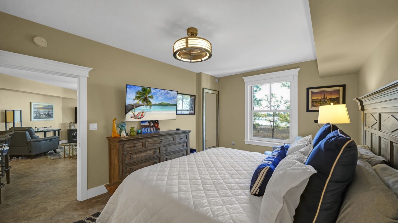 Photo of Bedroom in Baytowne Wharf