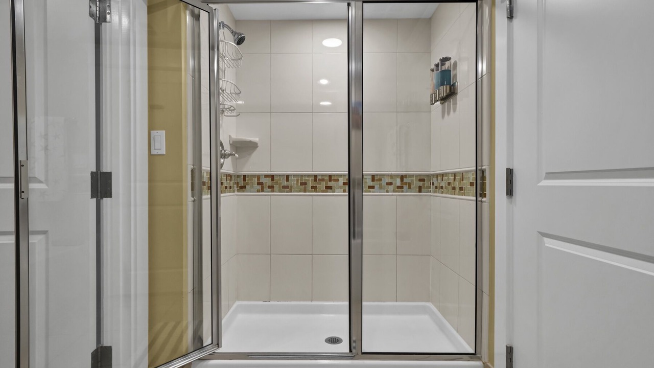 Photo of Bathroom in Baytowne Wharf