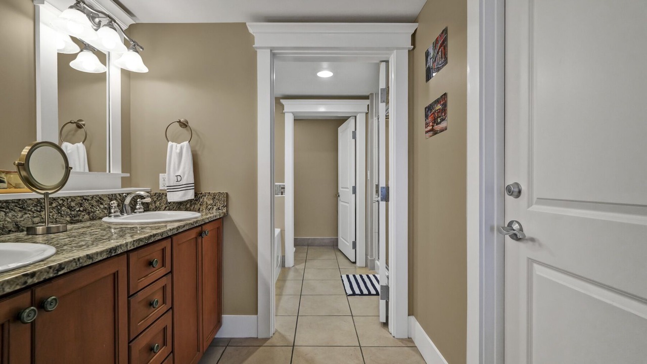 Photo of Bathroom in Baytowne Wharf