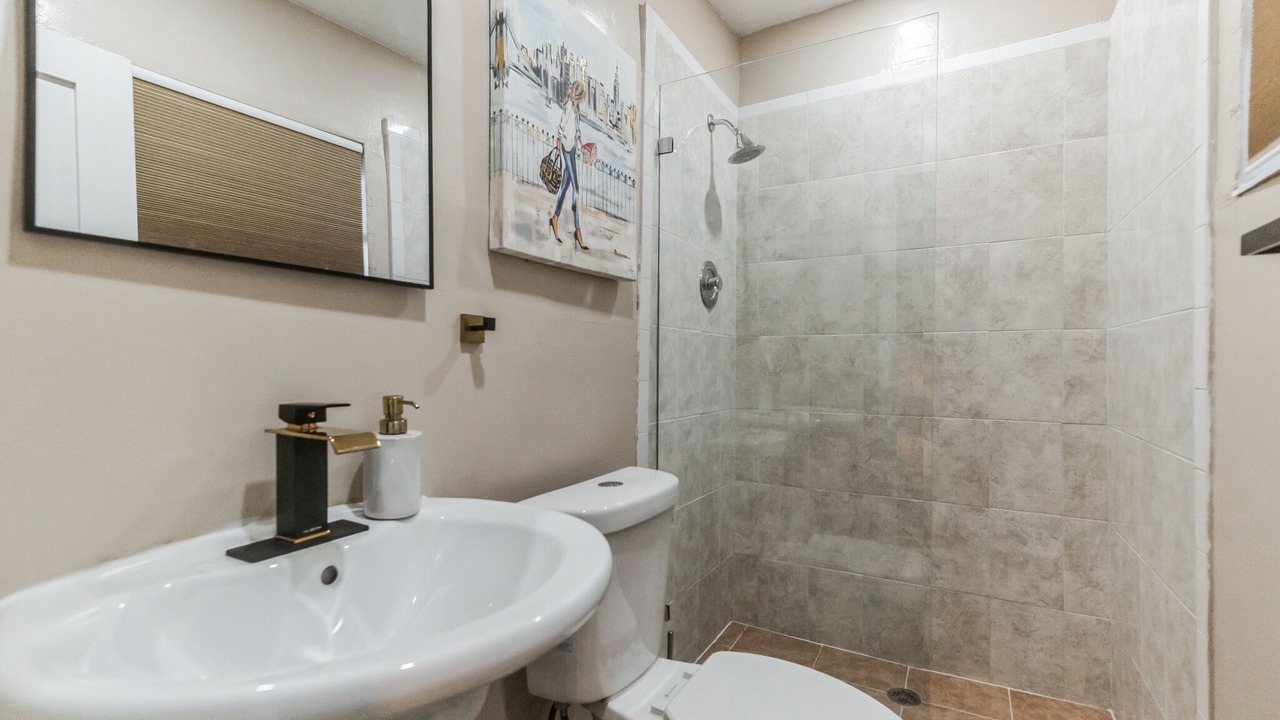 Photo of Bathroom in Liberty City
