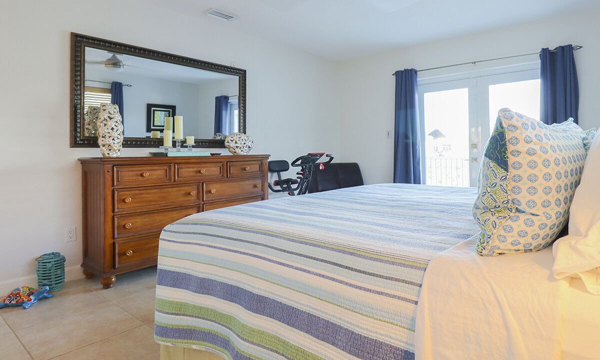 Photo of Bedroom in Winston Waterways