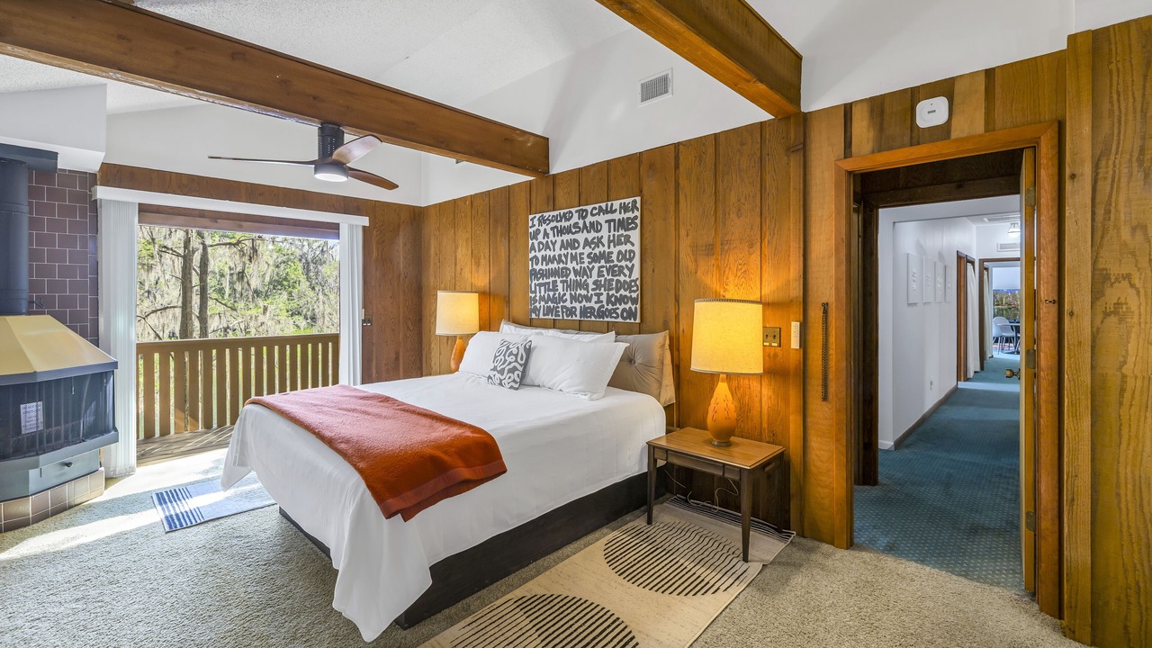 Photo of Bedroom in Dunnellon