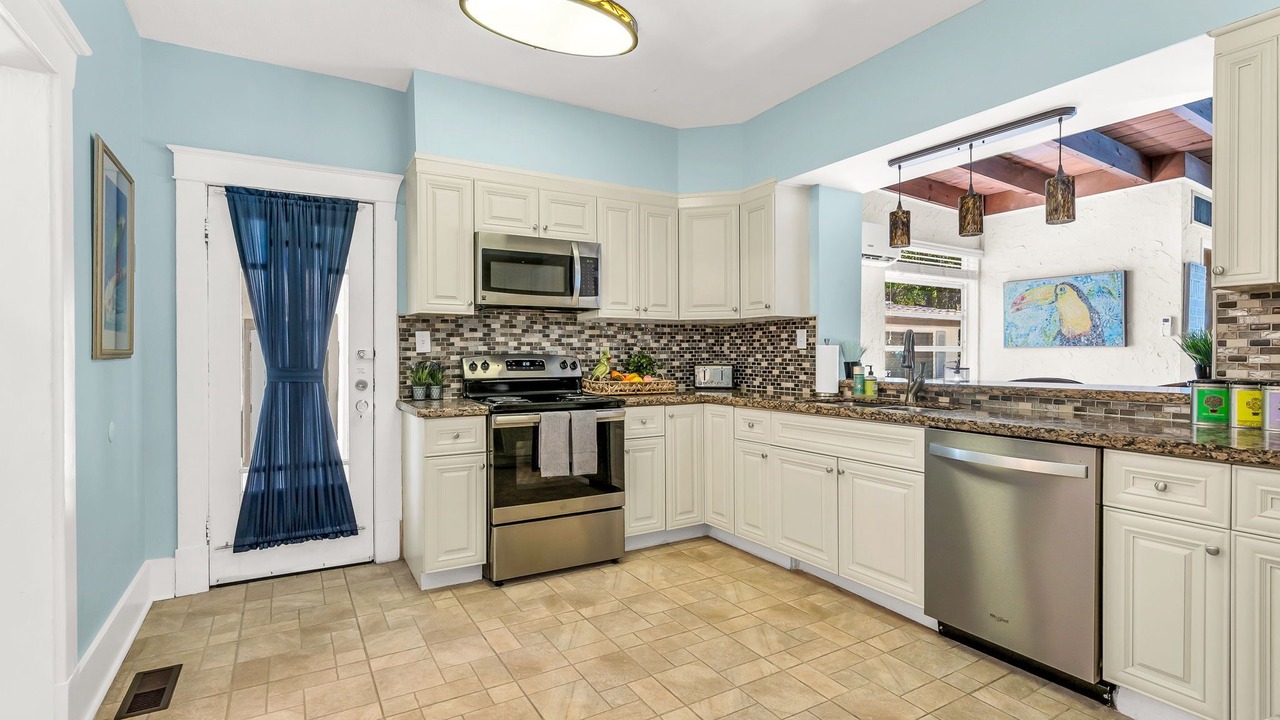 Photo of Kitchen in South Palm Park Neighborhood Association