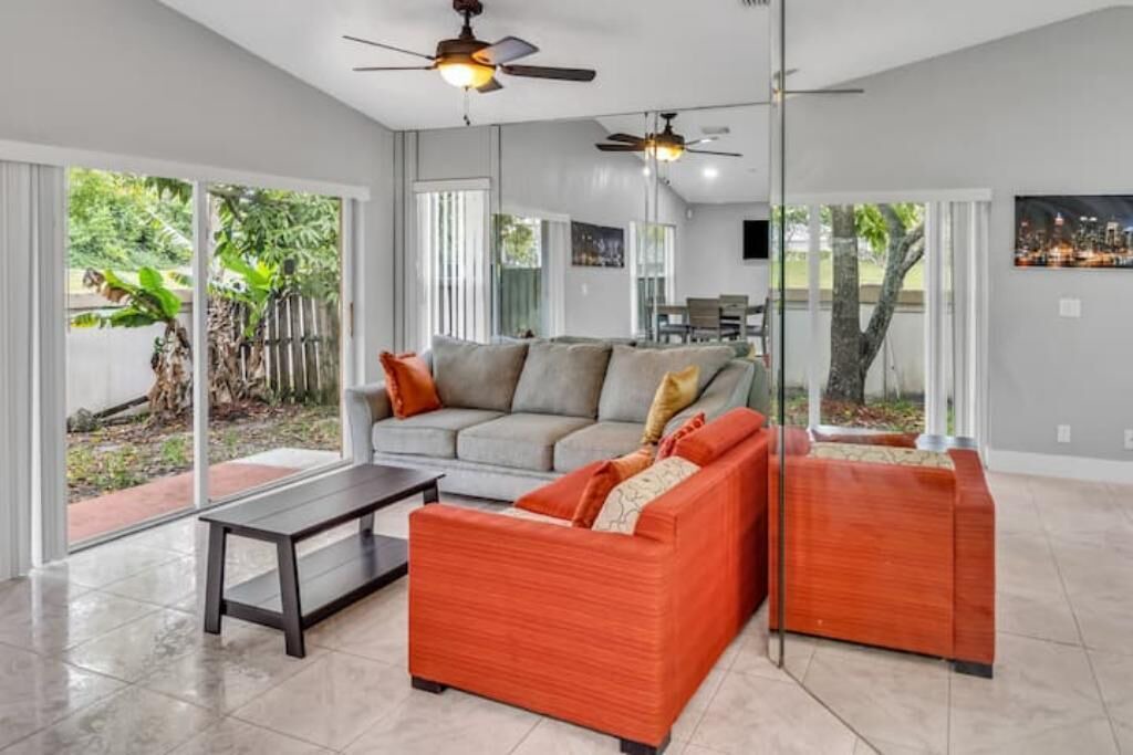 Photo of Livingroom in Survey Creek