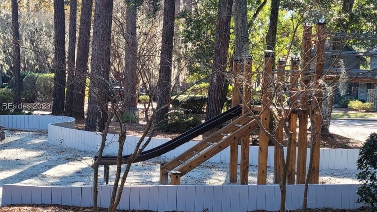 Photo of Others in Shipyard Plantation