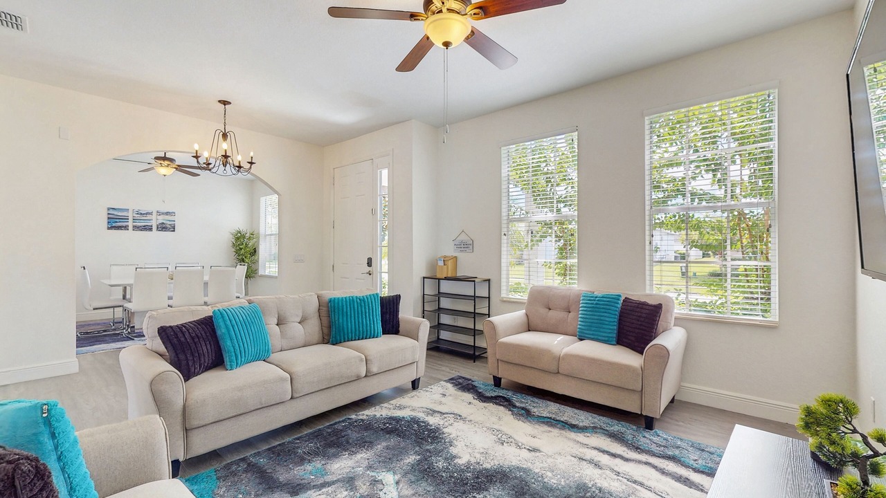 Photo of Livingroom in Trafalgar Village