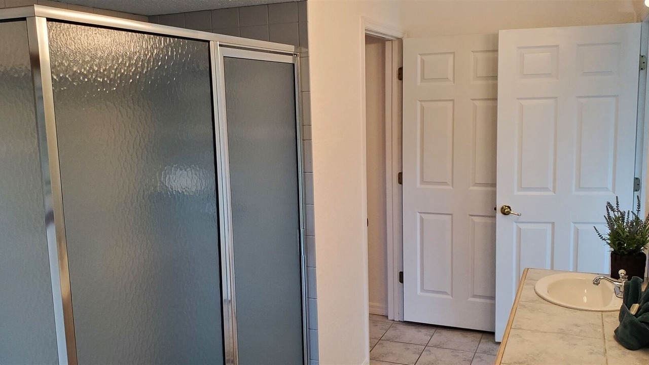 Photo of Bathroom in Groveland