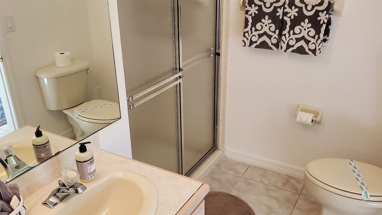Photo of Bathroom in Groveland