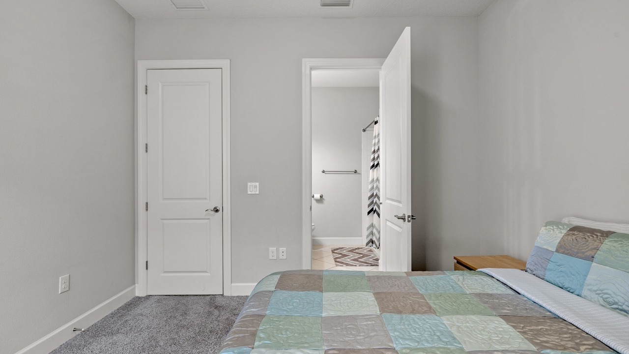 Photo of Bedroom in Laurel