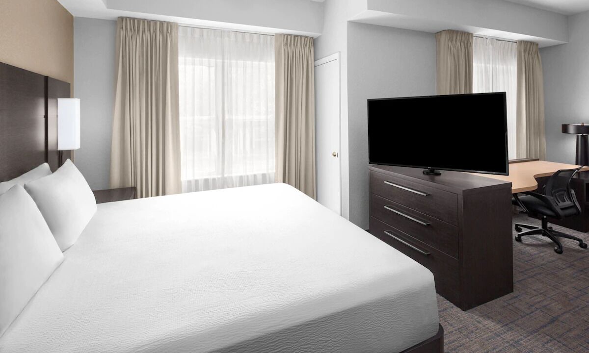 Photo of Bedroom in Oldsmar