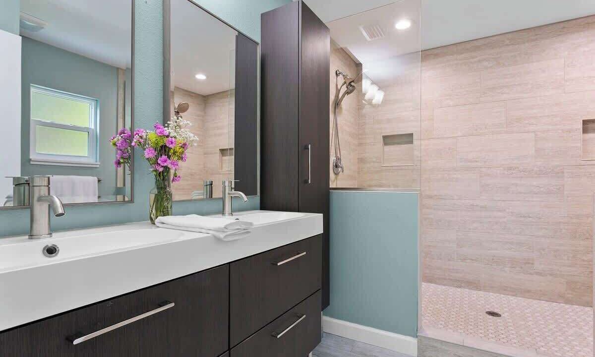 Photo of Bathroom in Palm Harbor