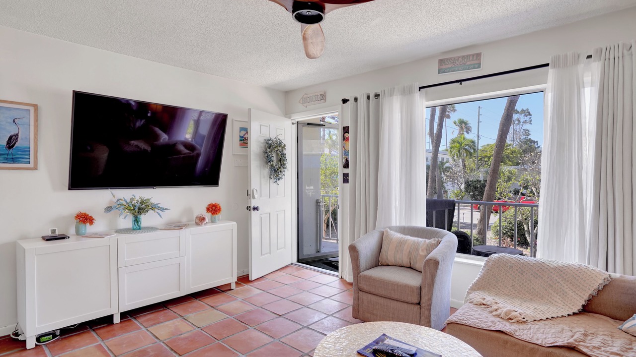 Photo of Livingroom in Pass-a-Grille