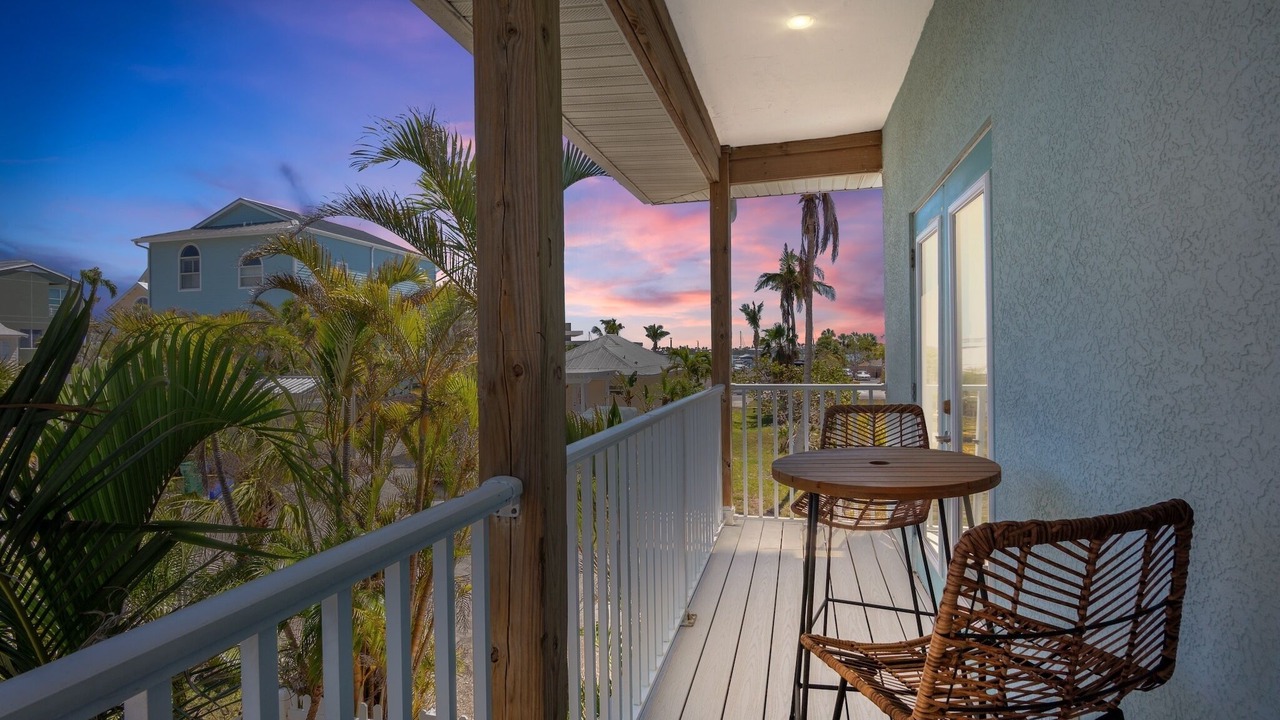 Photo of Patio Balcony in Longbeach Village