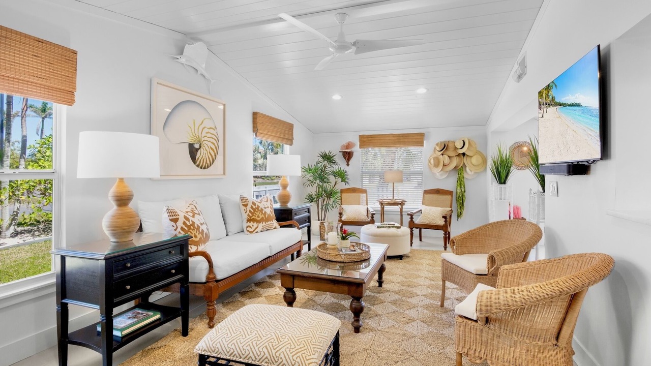 Photo of Livingroom in Longbeach Village