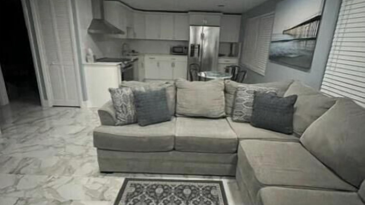 Photo of Livingroom in Moorings