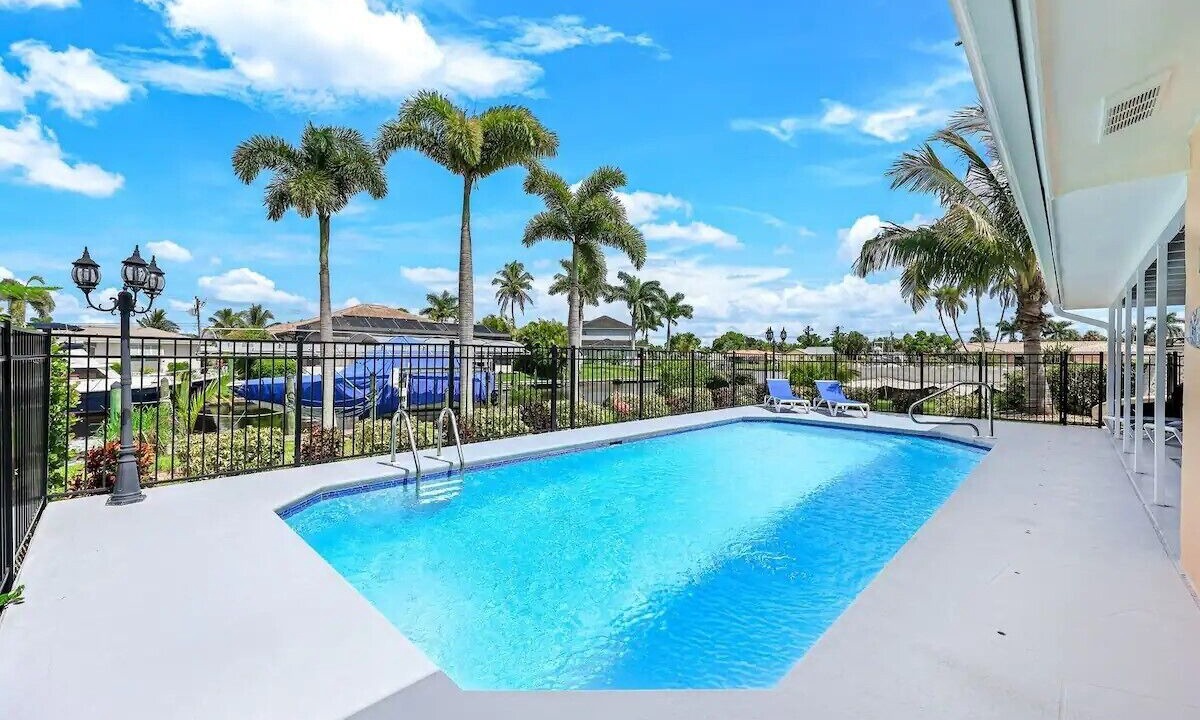 Photo of Outdoor in Eight Lakes