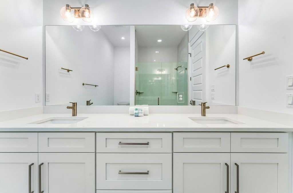 Photo of Bathroom in Treasure Beach Village