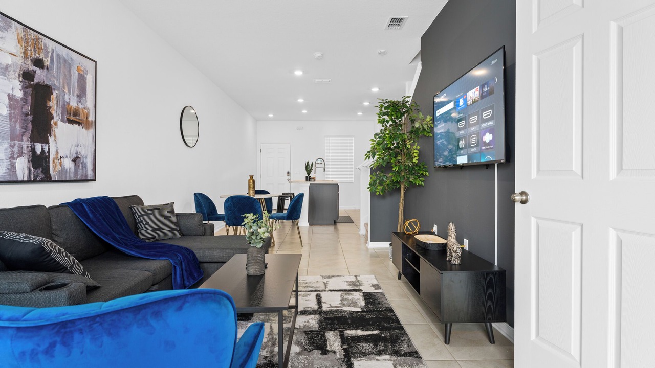 Photo of Livingroom in Baymeadows