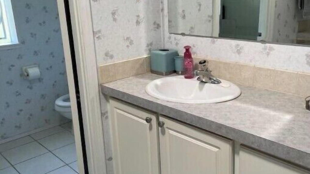 Photo of Bathroom in Moore Haven