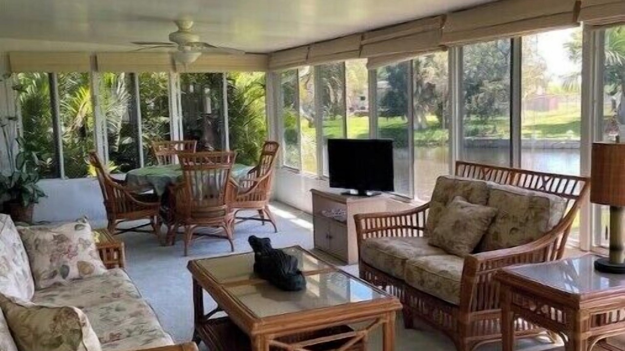 Photo of Livingroom in Moore Haven
