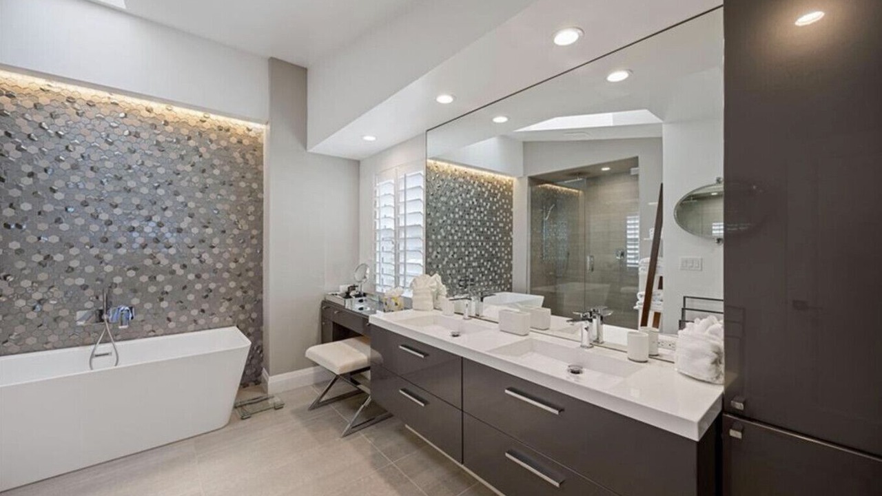 Photo of Bathroom in Bonita Springs