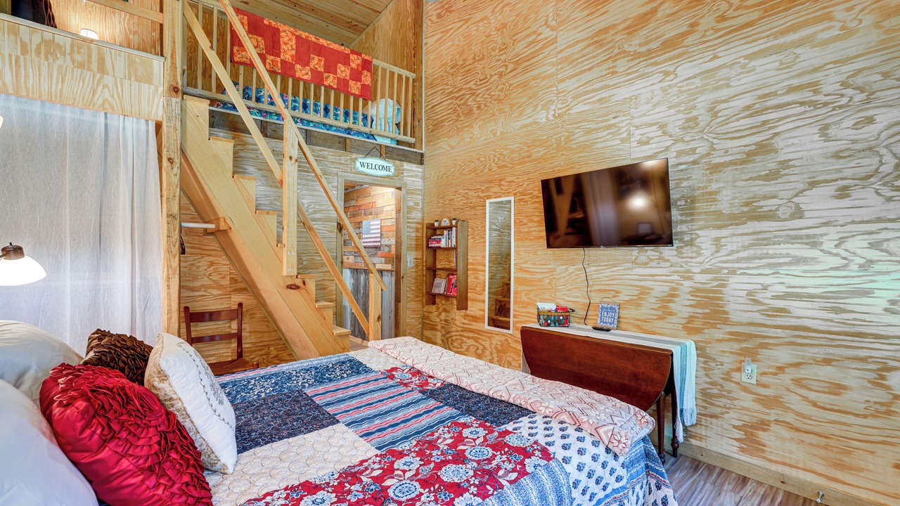 Photo of Bedroom in Lake Butler