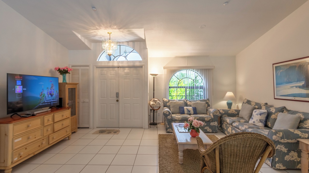 Photo of Livingroom in Lehigh Acres