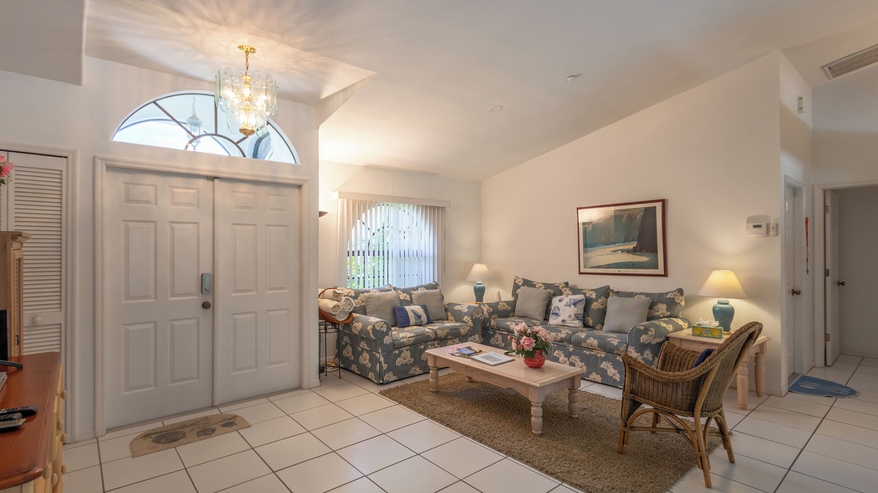 Photo of Livingroom in Lehigh Acres