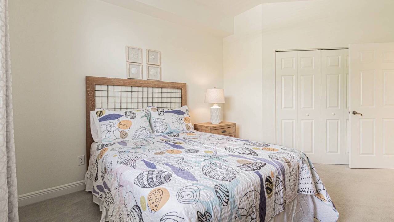 Photo of Bedroom in Vanderbilt Beach