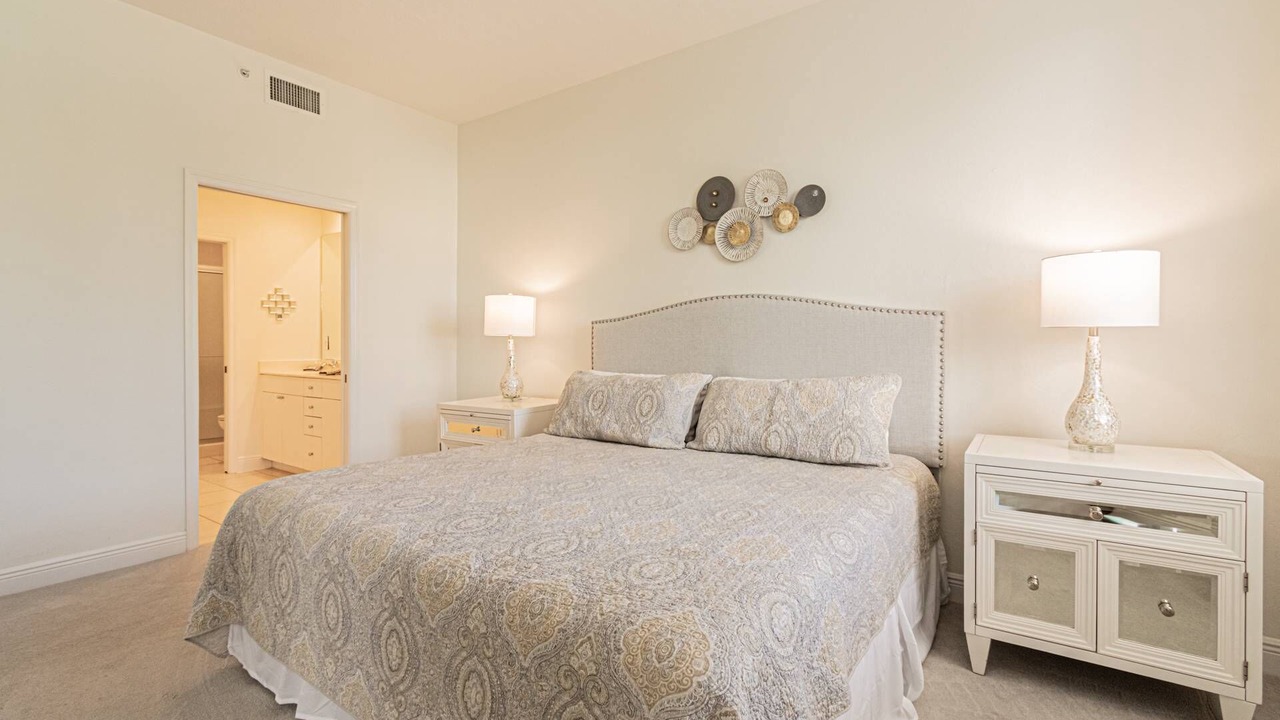 Photo of Bedroom in Vanderbilt Beach