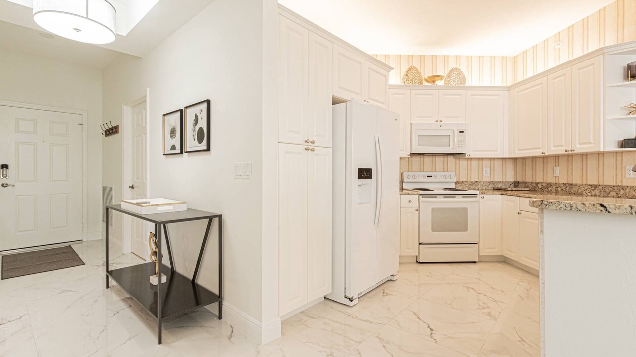 Photo of Kitchen in Vanderbilt Beach