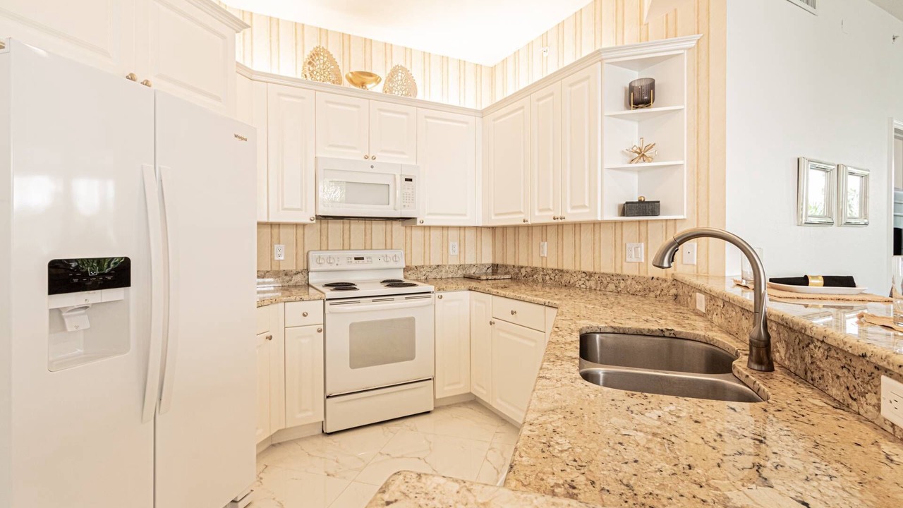 Photo of Kitchen in Vanderbilt Beach