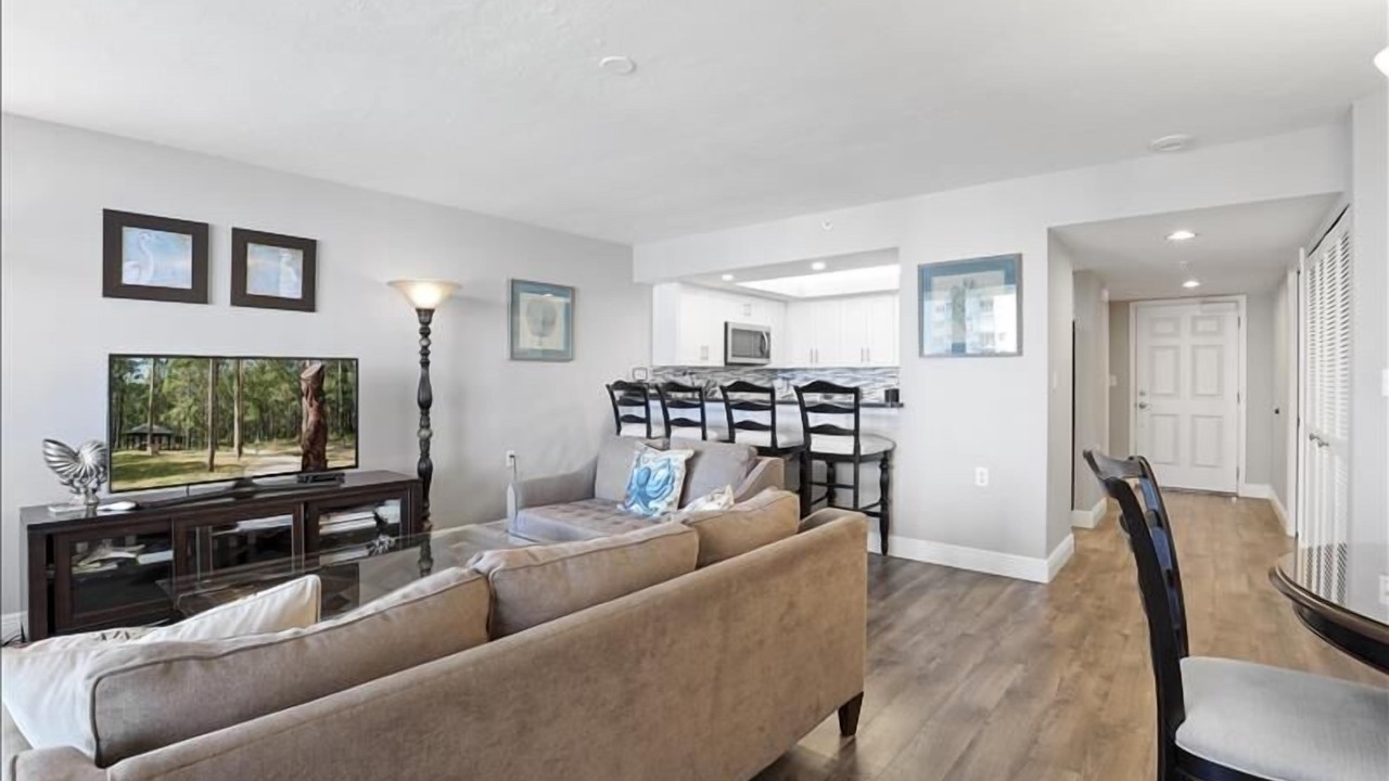 Photo of Bedroom in Park Shore